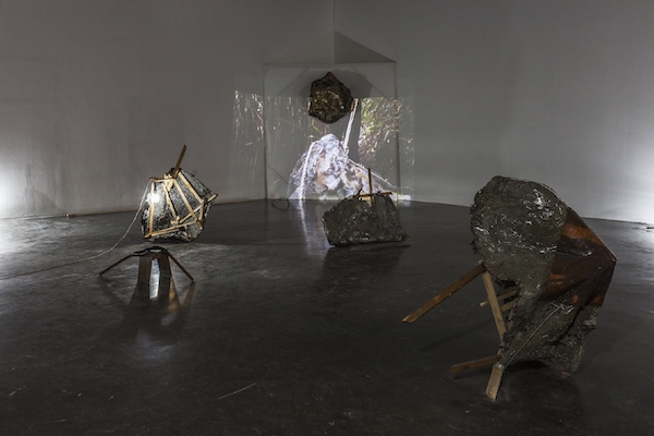 “看不懂”当代艺术，陶冶情操也不错