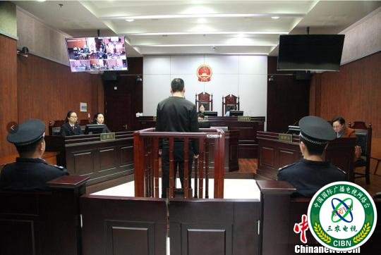 假法师骗5名女大学生24万余元：给你男友种“情蛊”