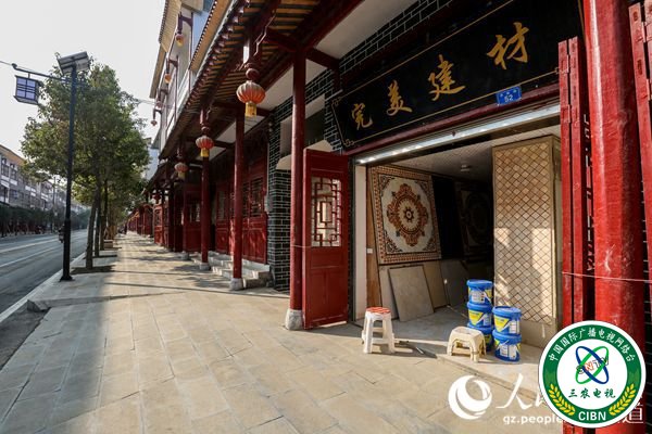 官仓洁净的街道。娄伦权 摄