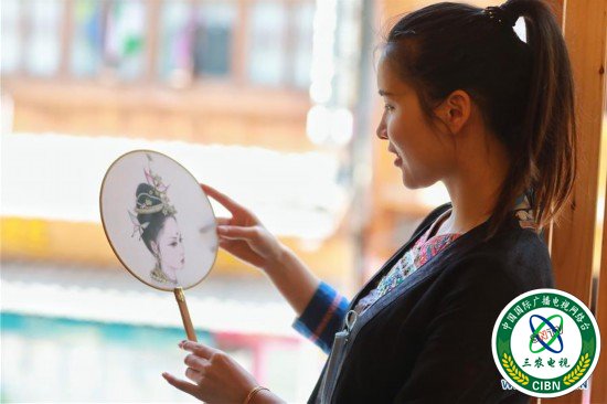 （文化）（5）“90后”侗族插画师：传承民族文化之美