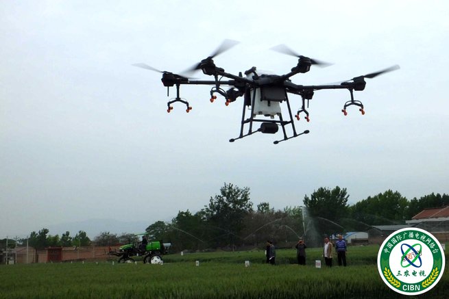 组图：山西运城立夏时节“一喷三防”正当时