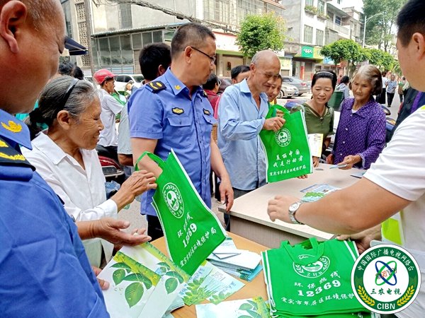 1560142130568234.jpg 宣传现场.jpg