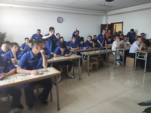 “美好生活从安全开始“话题征集现场 李苏珍摄.jpg