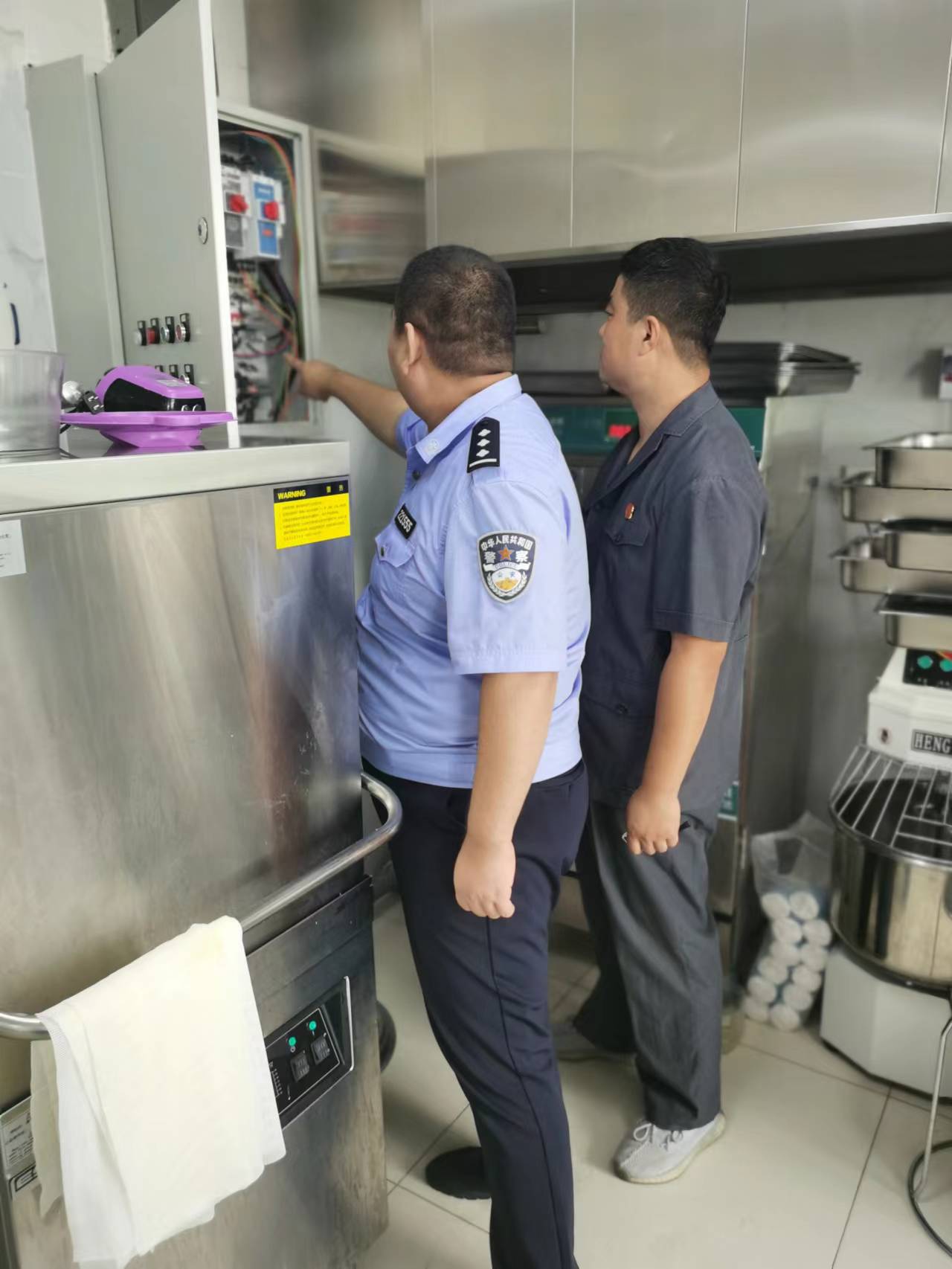 1666937849744693.jpg 230d973c45c355774c971189ccbd2a0.jpg